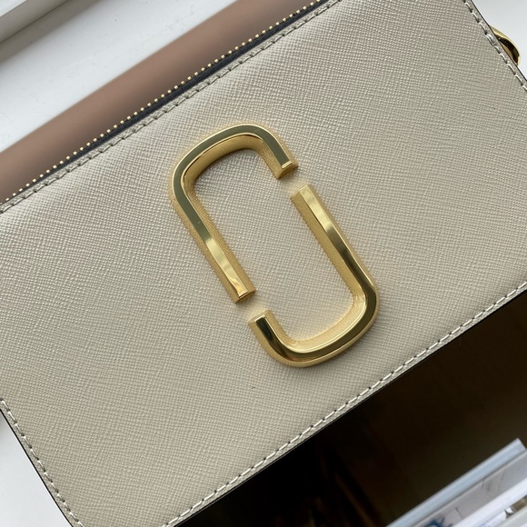 Marc Jacobs Snapshot Bag. Blush pink & grey with pink, black & silver strap - Picture 7 of 16